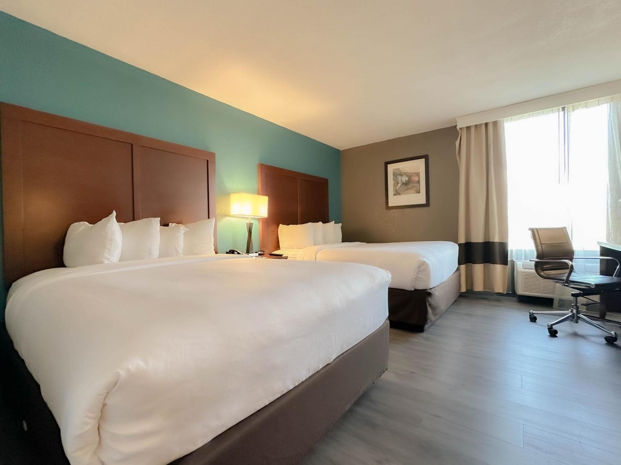 Comfort Inn & Suites Kissimmee By The Parks Four Corners Экстерьер фото
