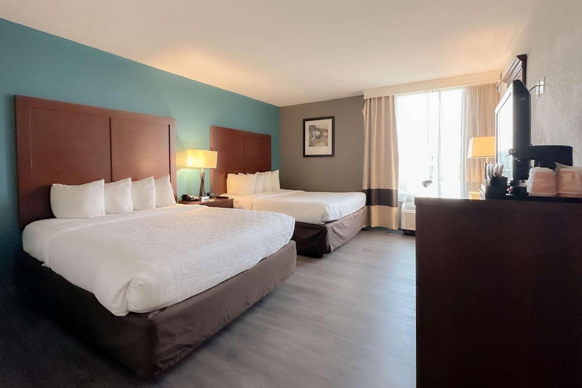Comfort Inn & Suites Kissimmee By The Parks Four Corners Экстерьер фото