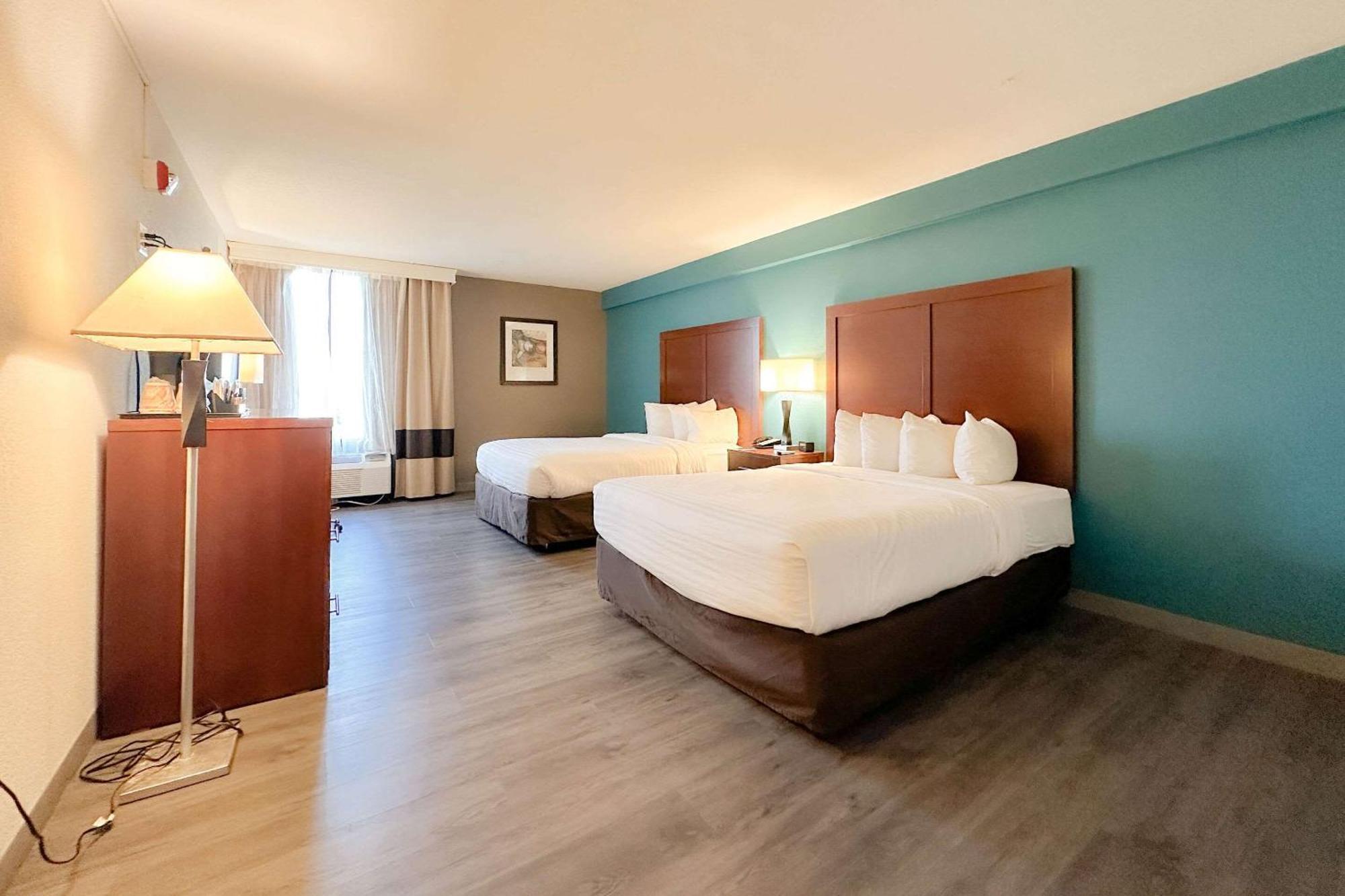 Comfort Inn & Suites Kissimmee By The Parks Four Corners Экстерьер фото