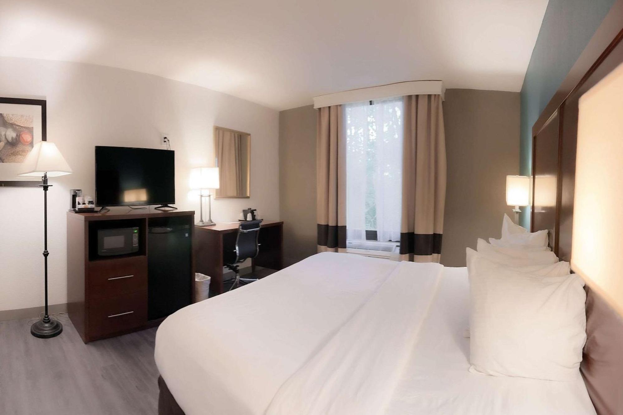 Comfort Inn & Suites Kissimmee By The Parks Four Corners Экстерьер фото